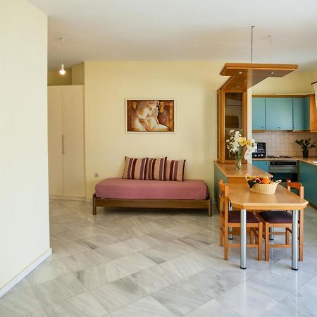 Daisy Hotel Apartments Rethymno  Bagian luar foto