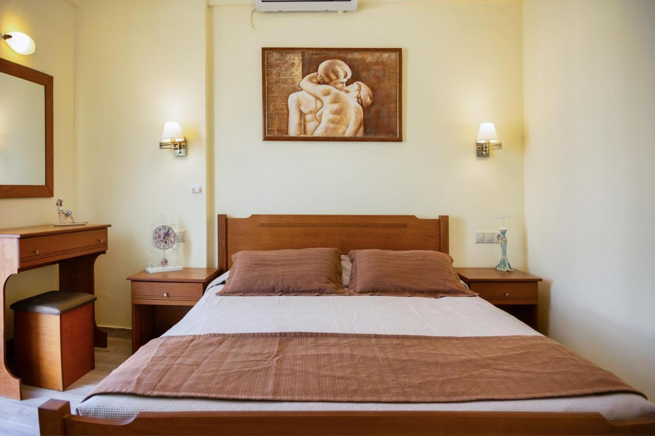 Daisy Hotel Apartments Rethymno  Bagian luar foto