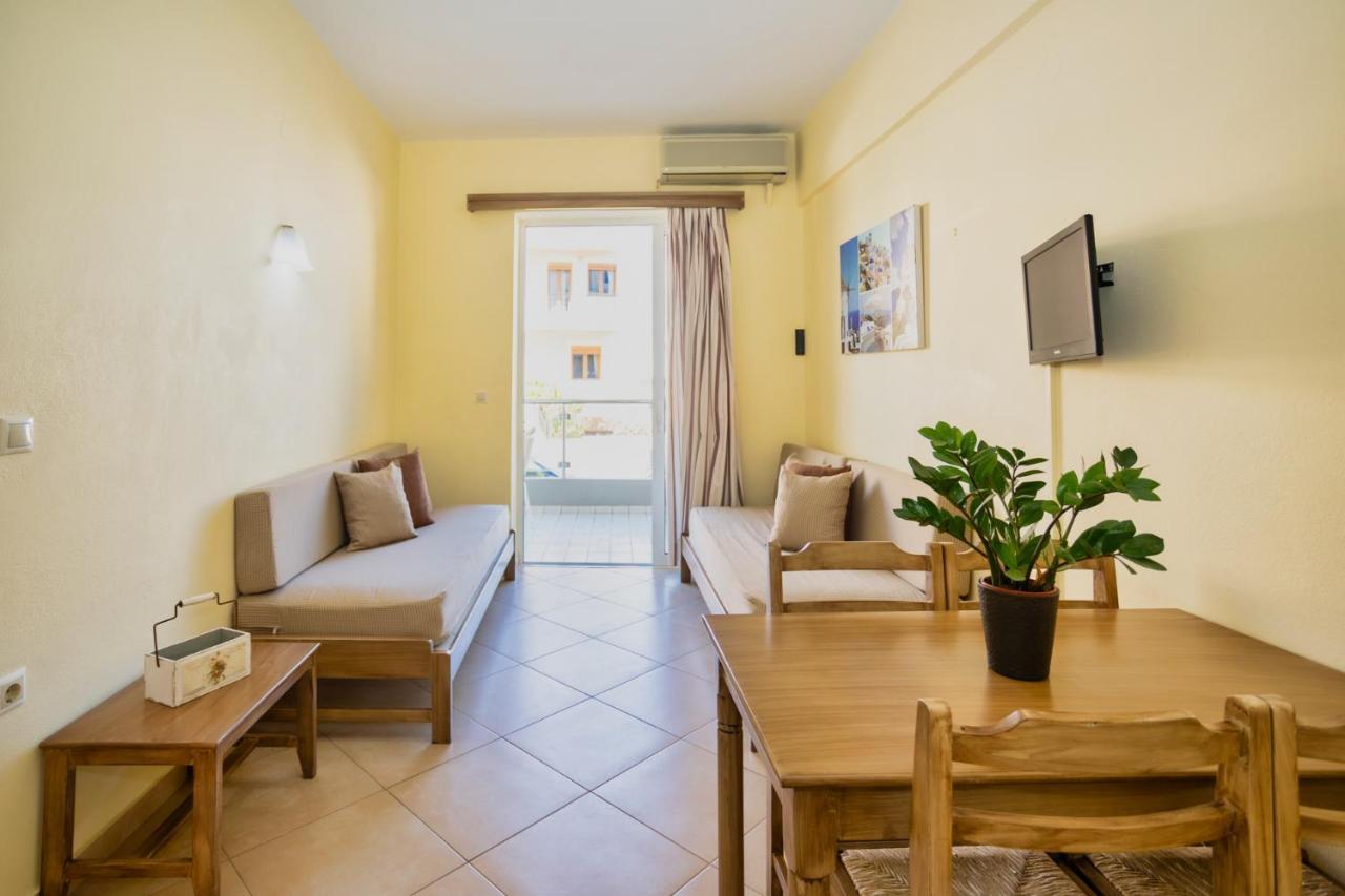 Daisy Hotel Apartments Rethymno  Bagian luar foto