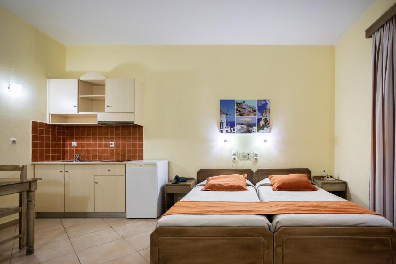 Daisy Hotel Apartments Rethymno  Bagian luar foto
