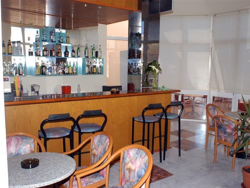 Daisy Hotel Apartments Rethymno  Bagian luar foto